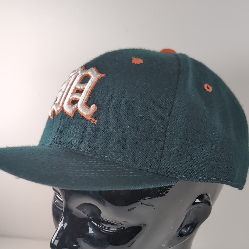 Lids Miami University Size 8